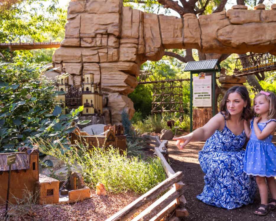 Mother Child Tucson Botanical Gardens | Ultimate Guide to Tucson Botanical Gardens
