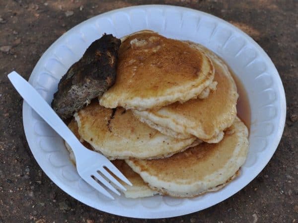 all you can eat pancake breakfast at Apple Annies | Apple Annie's - Attraction Guide