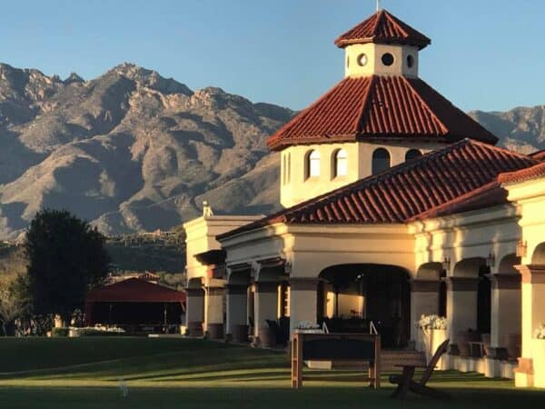 Tucson Country Club Clubhouse | Neighborhood Spotlight: Tucson Country Club Estates