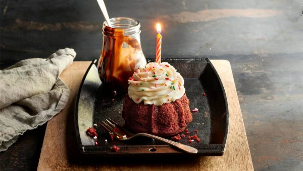 red-velvet-cupcake-claim-jumper