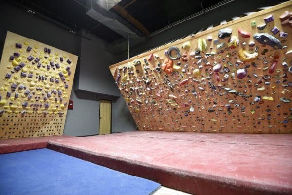 challenge yourself at the bloc | The BLOC Bouldering & Fitness Guide