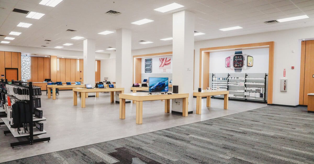 University of Arizona Campus Store - Books, Tech, Gear | TucsonTopia