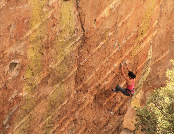 woman rock climbing mt lemmon tucson | Mount Lemmon | Ultimate Guide to Tucson's Favorite Mountain!