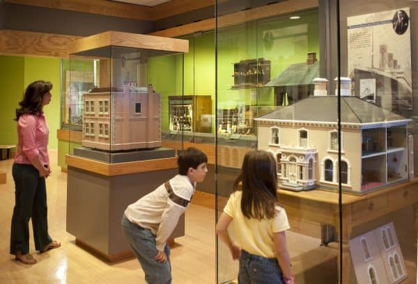 History Gallery Mini Time Machine Museum | The Mini Time Machine Museum of Miniatures - Attraction Guide