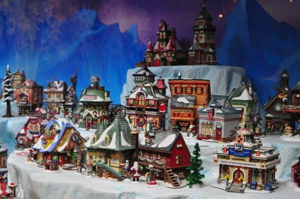 Snow Village Mini Time Machine Museum | The Mini Time Machine Museum of Miniatures - Attraction Guide