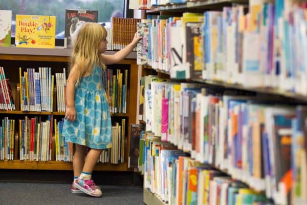 Child at Nanini Library Tucson | Nanini Library - Attraction Guide