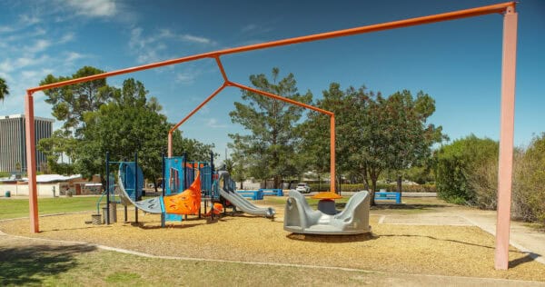 Highland Vista Park Playground | Park Profile: Highland Vista Park