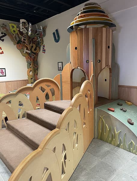 Indoor Climbing Play Space Childrens Museum Oro Valley Tohono Chul | Children's Museum Oro Valley at Tohono Chul - Attraction Guide
