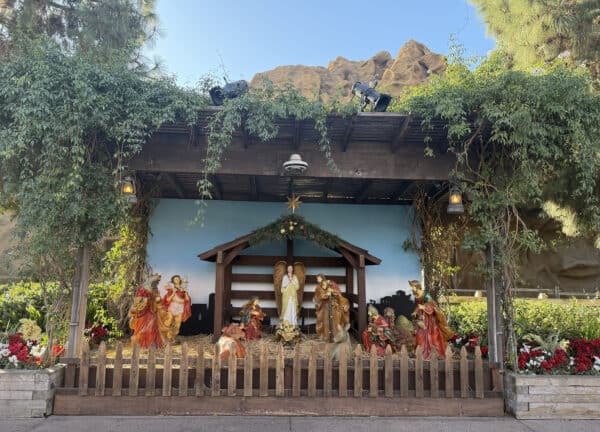 Nativity Knotts Merry Farm | Road Trip: Tucson to Knott's Berry Farm