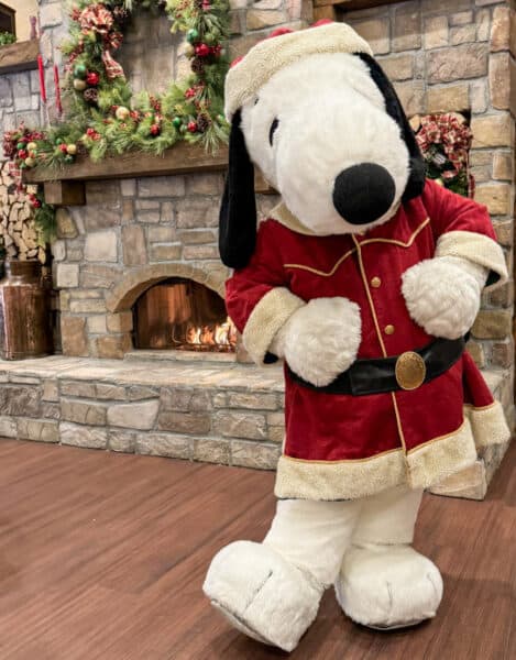 Santa Snoopy Knotts Merry Farm | Road Trip: Tucson to Knott's Berry Farm