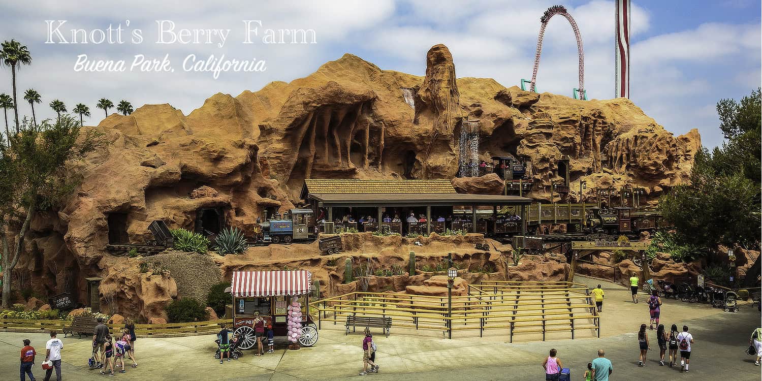 Knott's Berry Farm Header