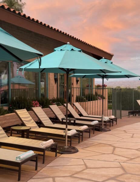 Lounge Chairs Swimming Pool Rancho de los Caballeros Arizona | Rancho de los Caballeros: Luxurious, All-Inclusive Guest Ranch Resort in Wickenburg, Arizona