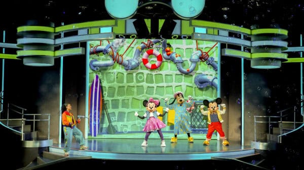 Disney Jr Mickey Mouse Clubhouse Show Minnie Friends 1 | Disneyland's 70th Anniversary - New Shows, Fun Rides, and Delectable Treats
