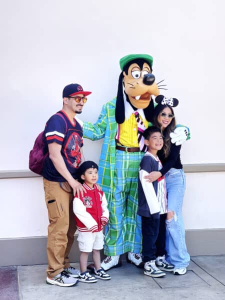 Goofy Family Photo Disneyland 70th Celebration | Disneyland's 70th Anniversary - New Shows, Fun Rides, and Delectable Treats