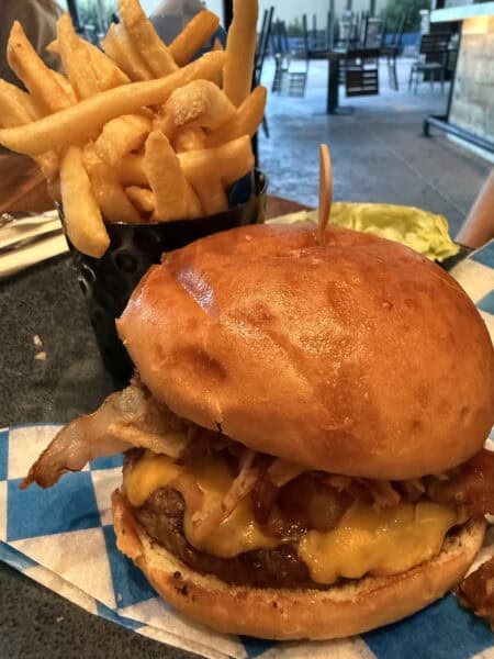 Burger Barnwood Restaurant Great Wolf Lodge Arizona Scottsdale Burger Barnwood Restaurant Great Wolf Lodge Arizona Scottsdale | Great Wolf Lodge Arizona: Complete Guide