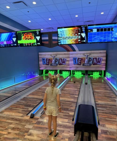 Ten Paw Bowling Kids Great Wolf Lodge Arizona Scottsdale Ten Paw Bowling Kids Great Wolf Lodge Arizona Scottsdale | Great Wolf Lodge Arizona: Complete Guide